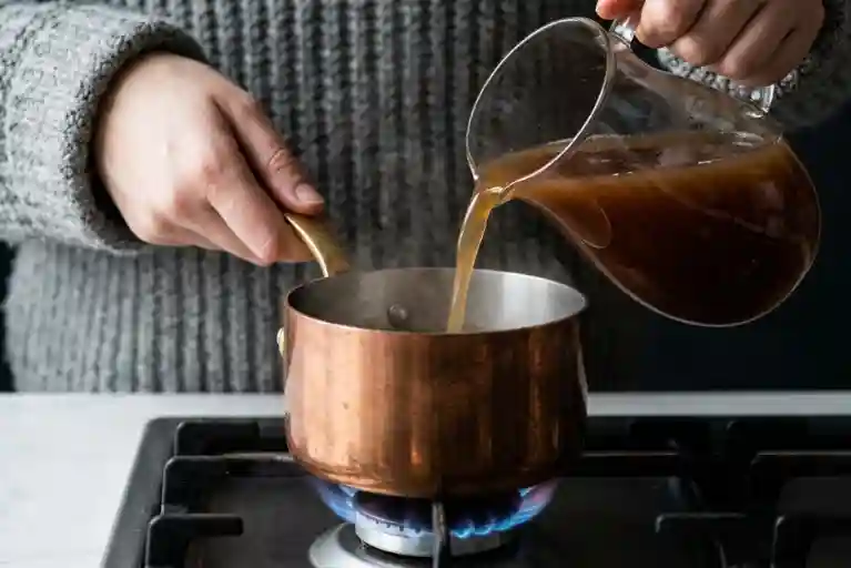 Can a Non-Alcoholic Hot Toddy Help a Sore Throat